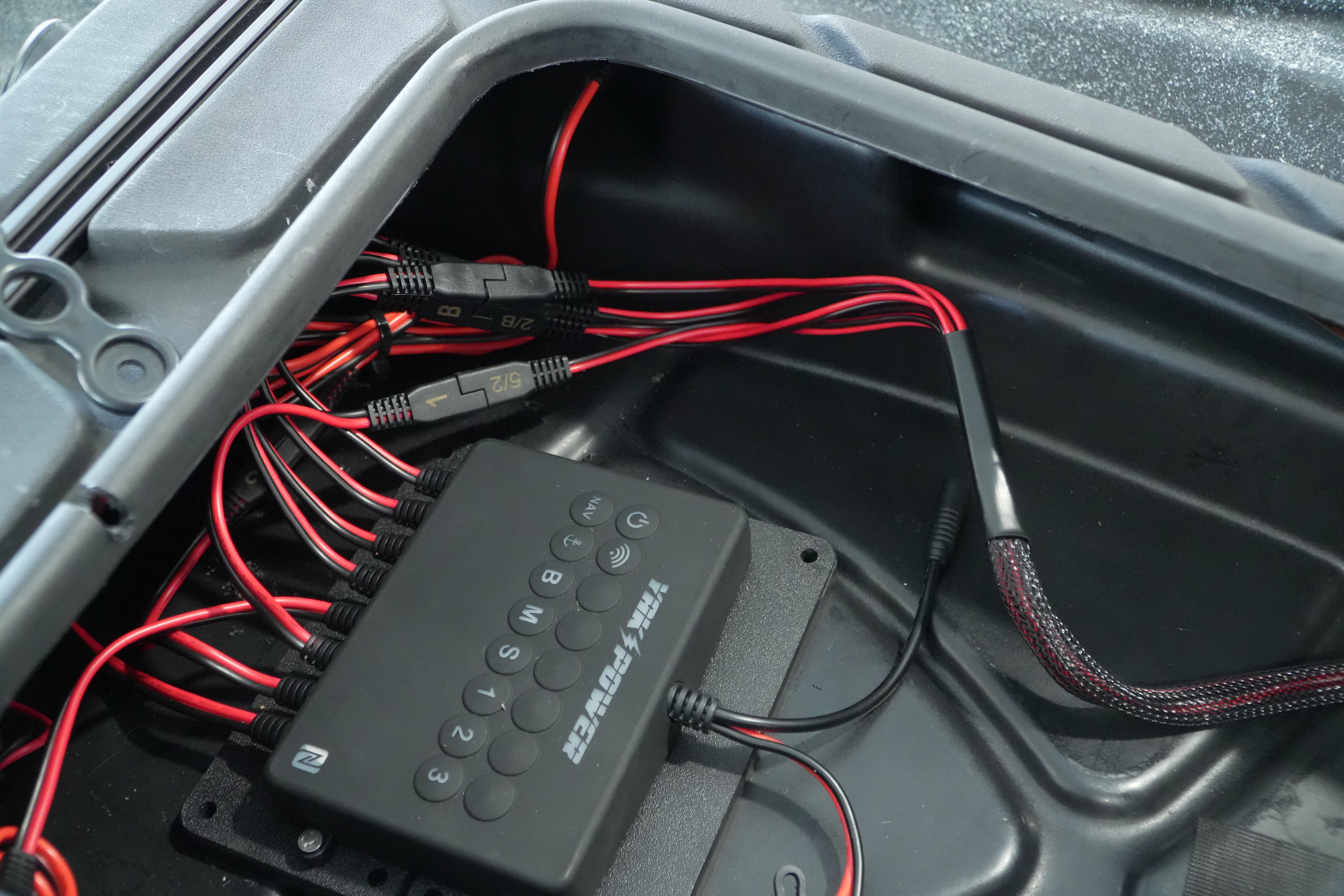 5 Circuit Heavy Duty, Waterproof, Quick Disconnect Kit - Panel Mount and Harness (YP-QD5)